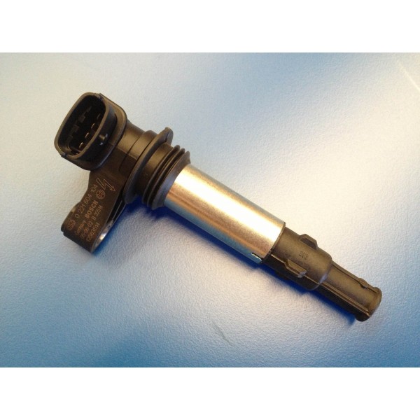 1 x GENUINE BOSCH Holden Commodore VZ / Statesman WL / Rodeo V6 Ignition Coil